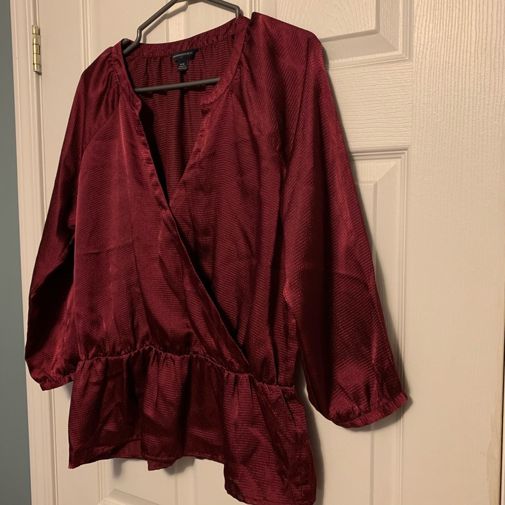 Burgundy Banana Republic Blouse M - Picture 3 of 3